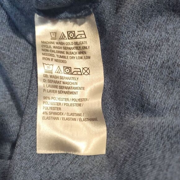 D&Co Blue Knit Lightweifht Top Size 2X - Picture 7 of 7